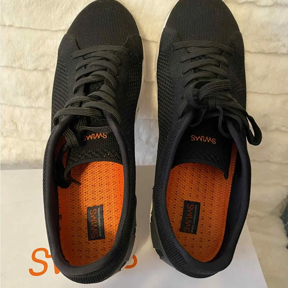 Swims great size